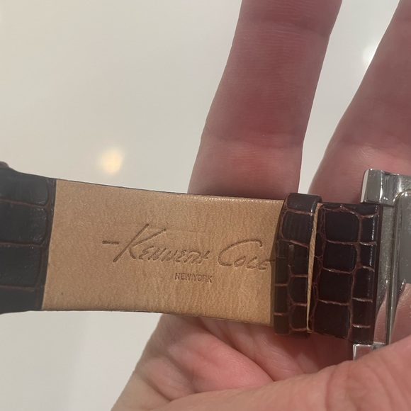 Kenneth Cole Mens Watch - Picture 5 of 9